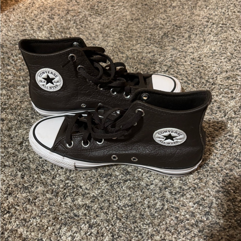 brown leather converse